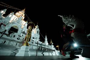 BIB: 
                            <button type="button" onclick="openModal(22453933)" class="btn btn-primary btn-sm float-right btn-popup" data-toggle="modal" data-target=".modal-high-quality">
                        <i class="fas fa-shopping-cart"></i> Add to Cart
                    </button>
                                            <button type="button" onclick="isThisMe(22453933, true)" class="btn btn-success btn-sm float-right btn-popup btn-isme hidden" data-toggle="tooltip" data-placement="bottom" title="นี่คือรูปของคุณใช่ไหม คลิกที่นี่เพื่อเอาเข้าอัลบั้ม">
                        <i class="fas fa-plus"></i> Add to album
                    </button>
                    <button type="button" onclick="isThisMe(22453933, false)" class="btn btn-warning btn-sm float-right btn-popup btn-isnotme hidden">
                        <i class="fas fa-ban"></i> Remove from album
                    </button>